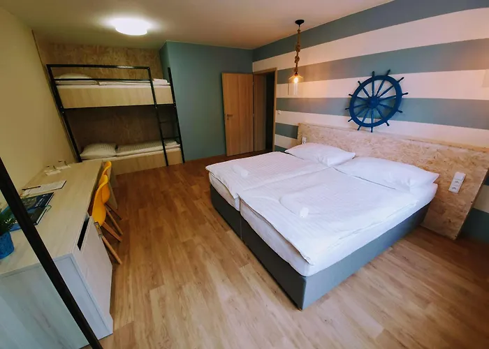 Apartmany Petrov, Batuv Kanal